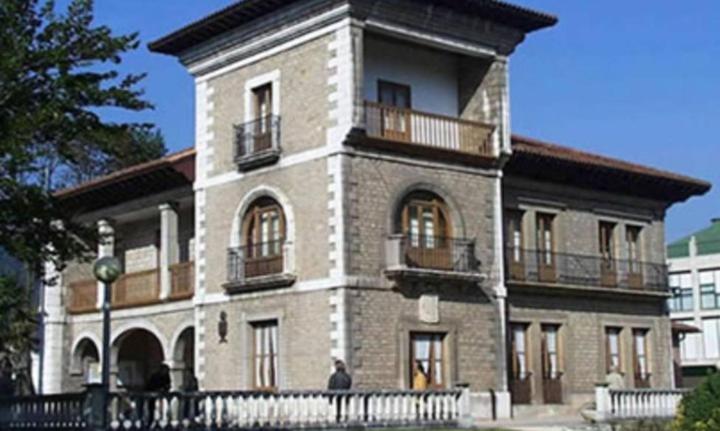 Apartamento Estelas De Cantabria Corrales De Buelna Exterior photo